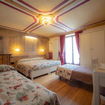 Hotel Della Nouva ピーラ エクステリア 写真