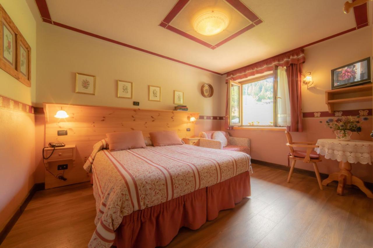 Hotel Della Nouva ピーラ エクステリア 写真