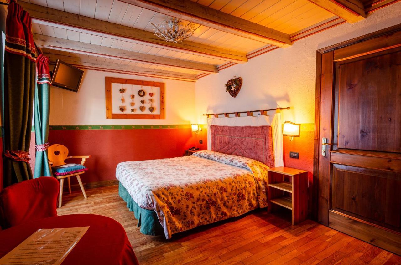 Hotel Della Nouva ピーラ エクステリア 写真